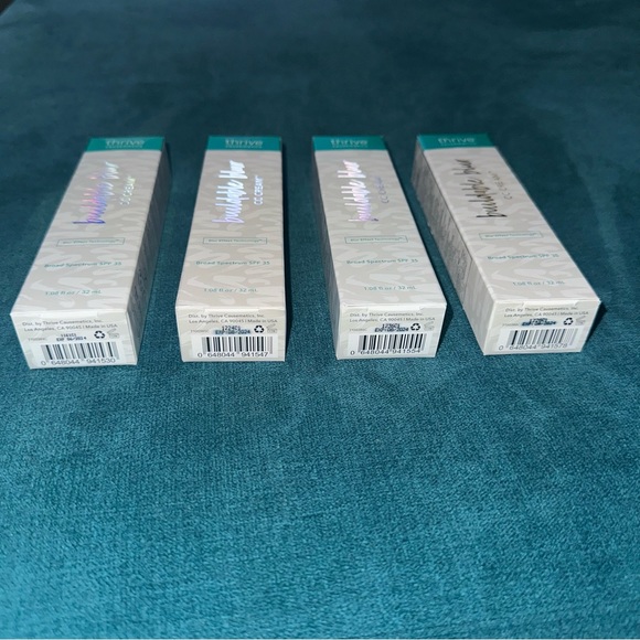 Thrive Causemetics CC Cream SPF 35 + Makeup Bag  YOU CHOOSE SHADE - Picture 9 of 10